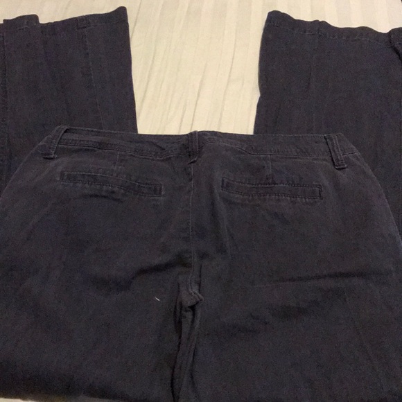 Old Navy Petite Navy Khakis - Picture 3 of 3